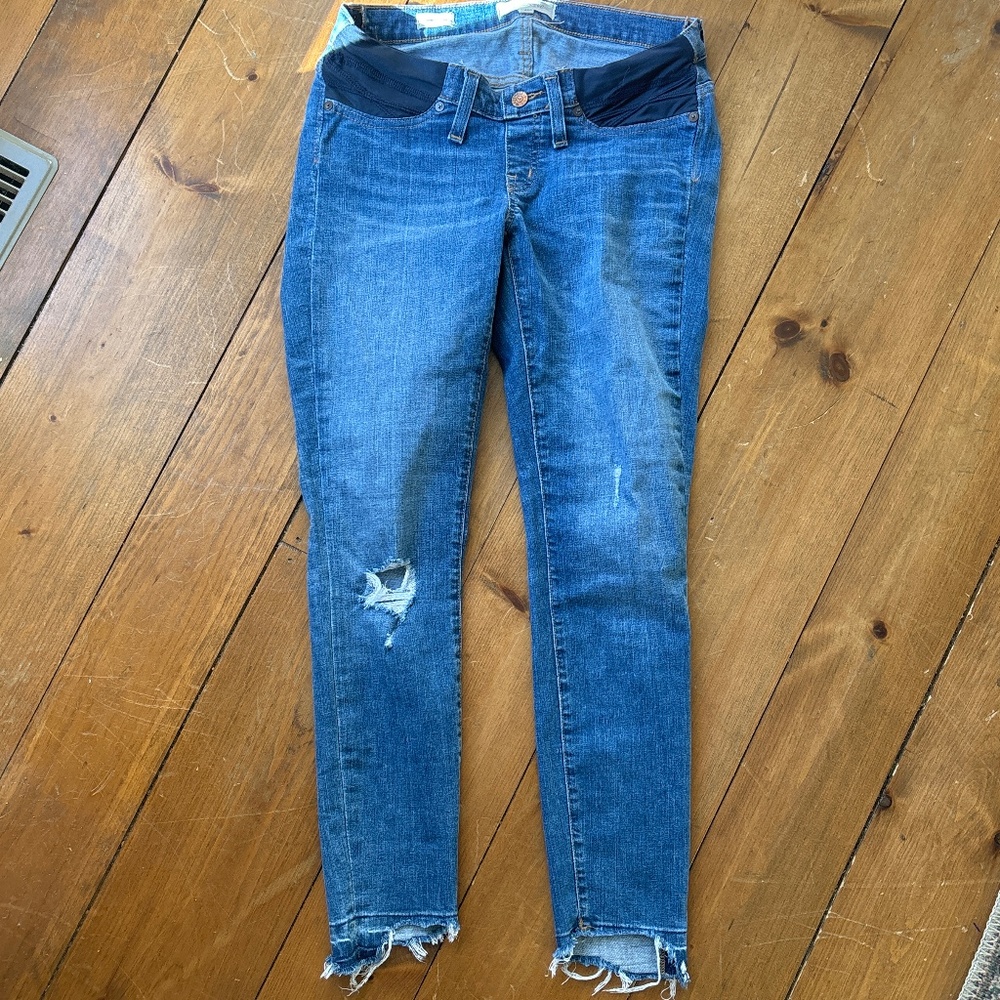 Madewell size 27 distressed maternity skinny jeans
